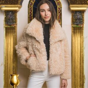 Love Tree  Women’s Fur Jacket Size M